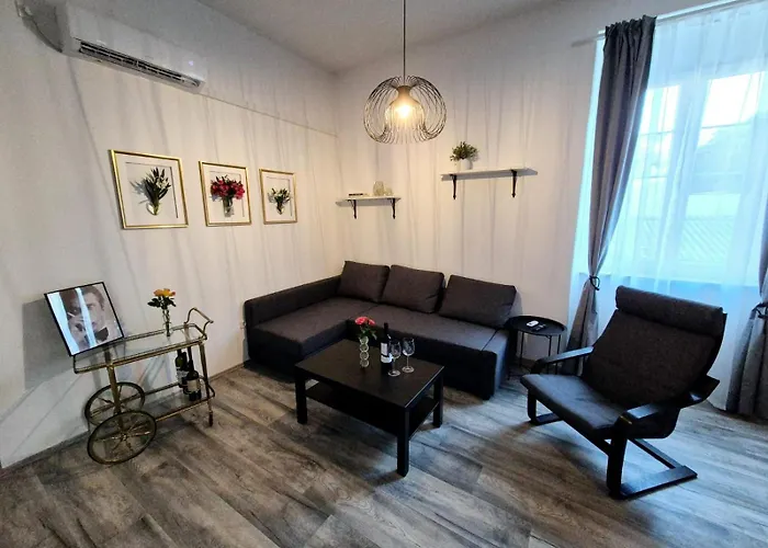 Apartman Holiday Apartment Póla