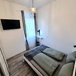 Holiday Apartment Апартаменти