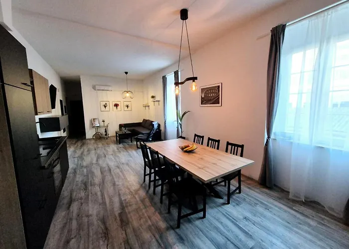 Apartman Holiday Apartment Pula